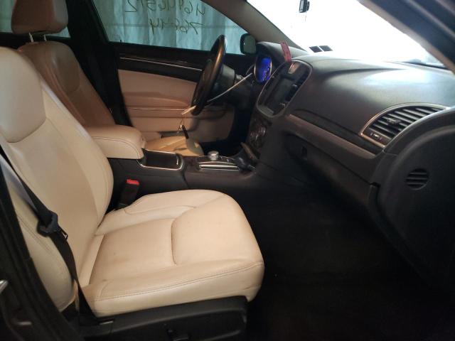Photo 5 from auction – 2017 CHRYSLER 300 LIMITE with VIN 2C3CCARG4HH530705