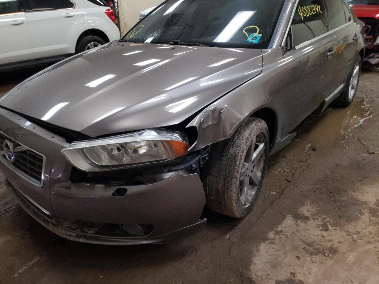 Photo 9 from auction – 2010 VOLVO S80 T6 with VIN YV1992AH2A1118375