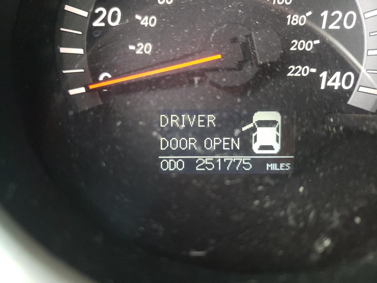 Photo 8 from auction – 2006 TOYOTA HIGHLANDER with VIN JTEEW21A960009677