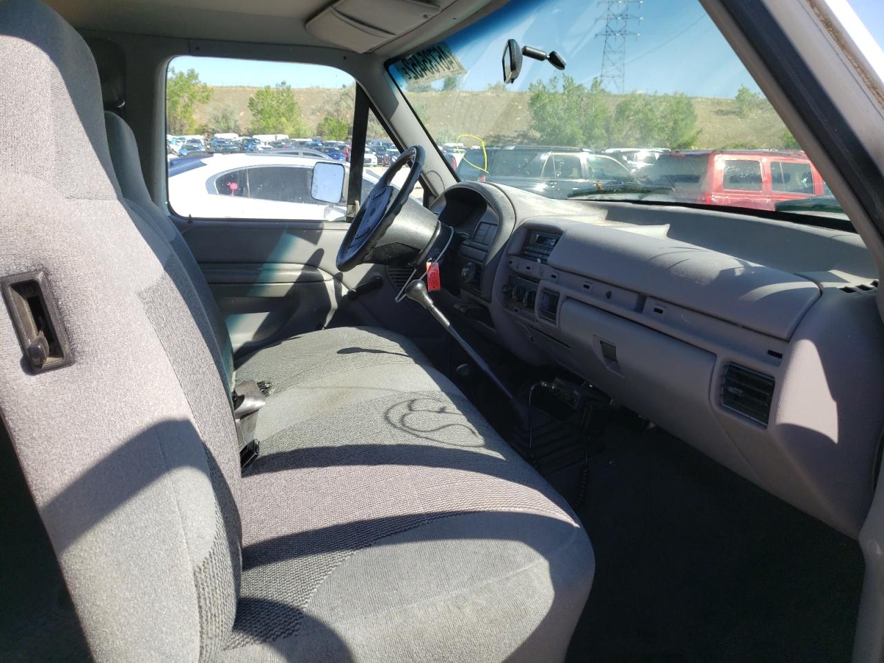 Photo 5 from auction – 1996 FORD F250 with VIN 1FTHX26G6TEB47848