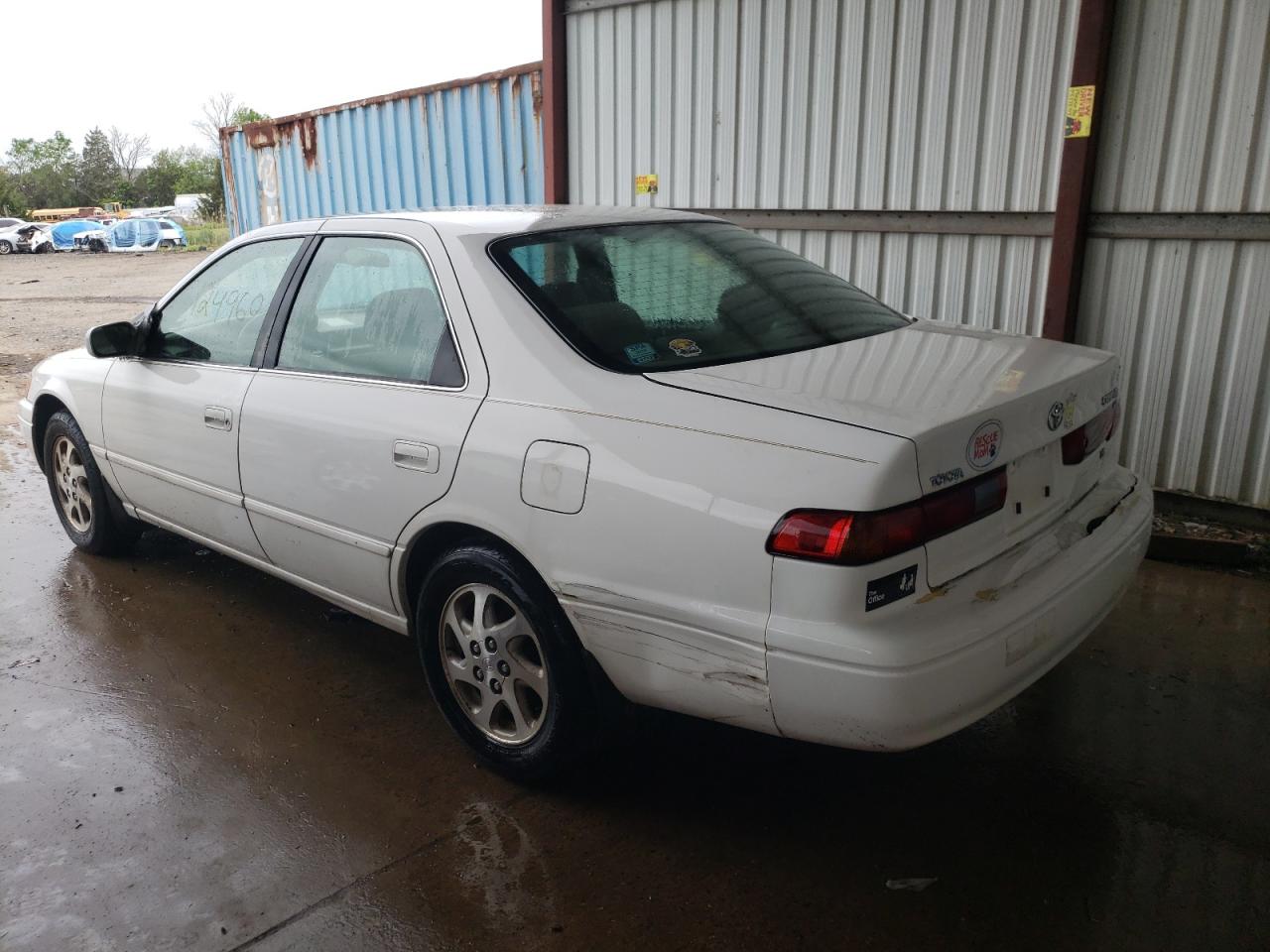 Photo 3 from auction – 1999 TOYOTA CAMRY LE with VIN JT2BF22K8X0209040