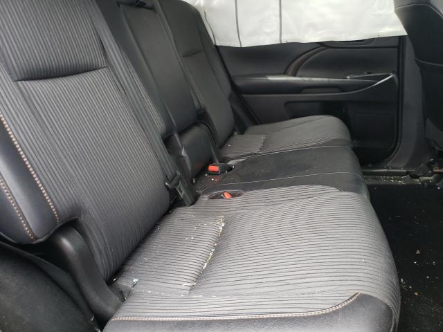 Foto 6 de la subasta – 2018 TOYOTA HIGHLANDER con VIN 5TDBZRFH0JS838365