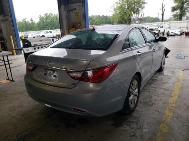 Photo 4 from auction – 2013 HYUNDAI SONATA with VIN 5NPEC4AC0DH587144