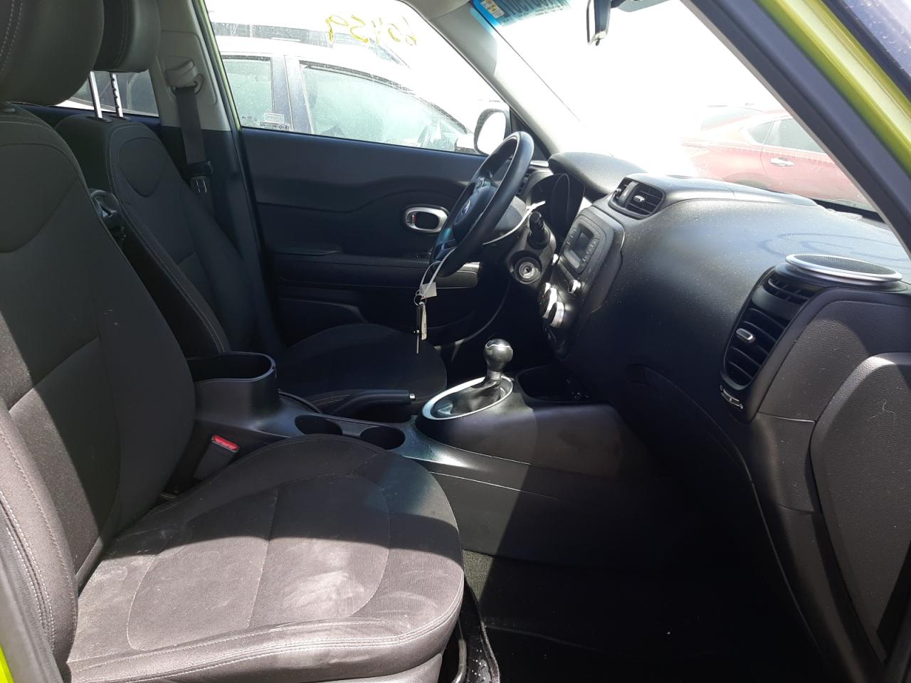 Photo 5 from auction – 2016 KIA SOUL with VIN KNDJN2A21G7861576