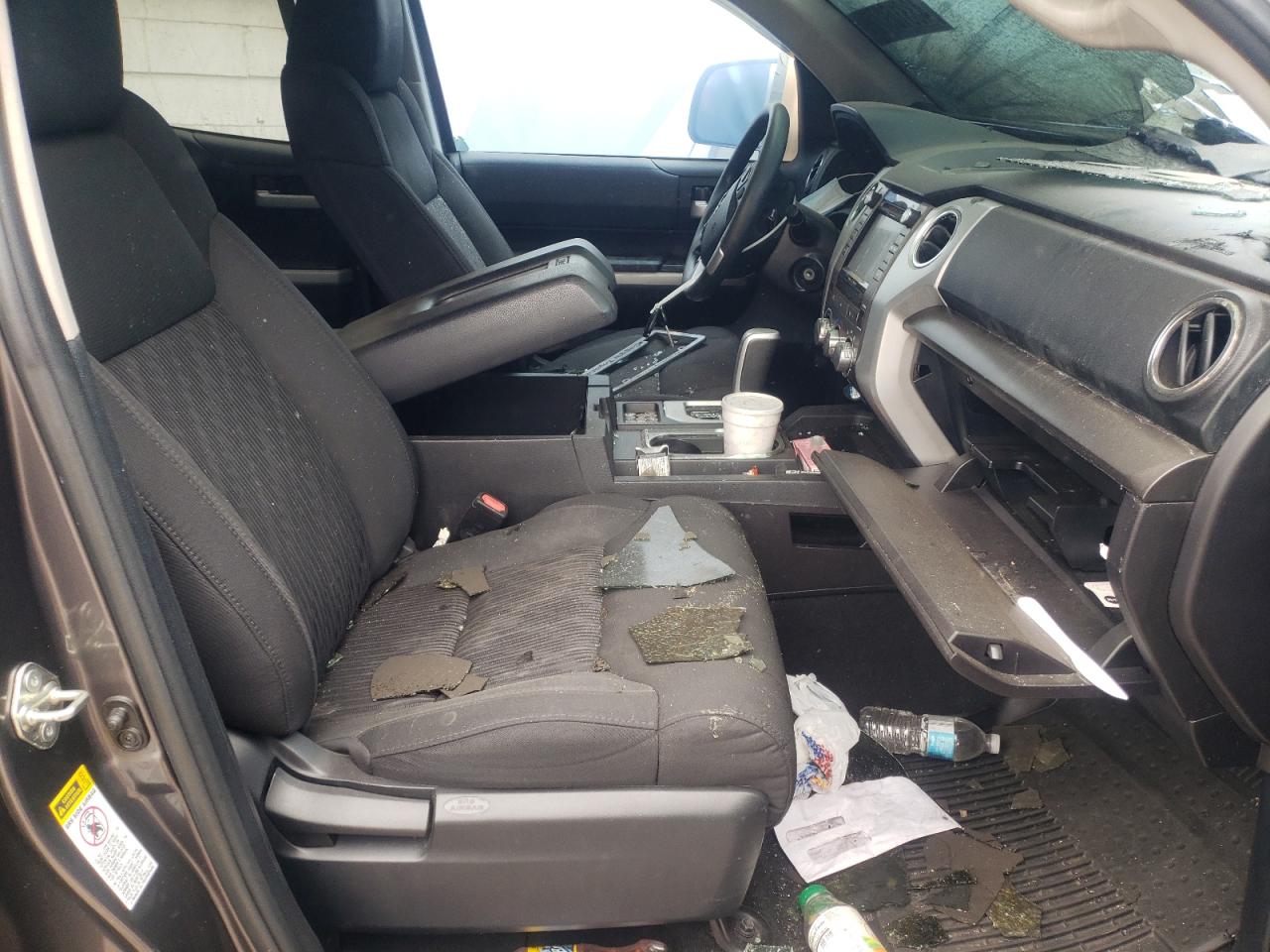 Photo 5 from auction – 2015 TOYOTA TUNDRA DOU with VIN 5TFRM5F13FX087157