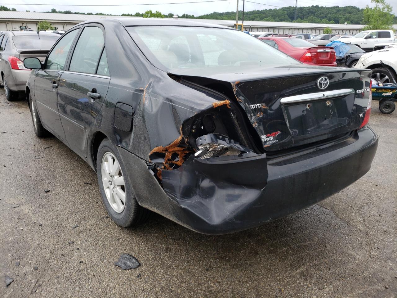 Photo 19 from auction – 2004 TOYOTA CAMRY LE with VIN 4T1BF32K74U063596