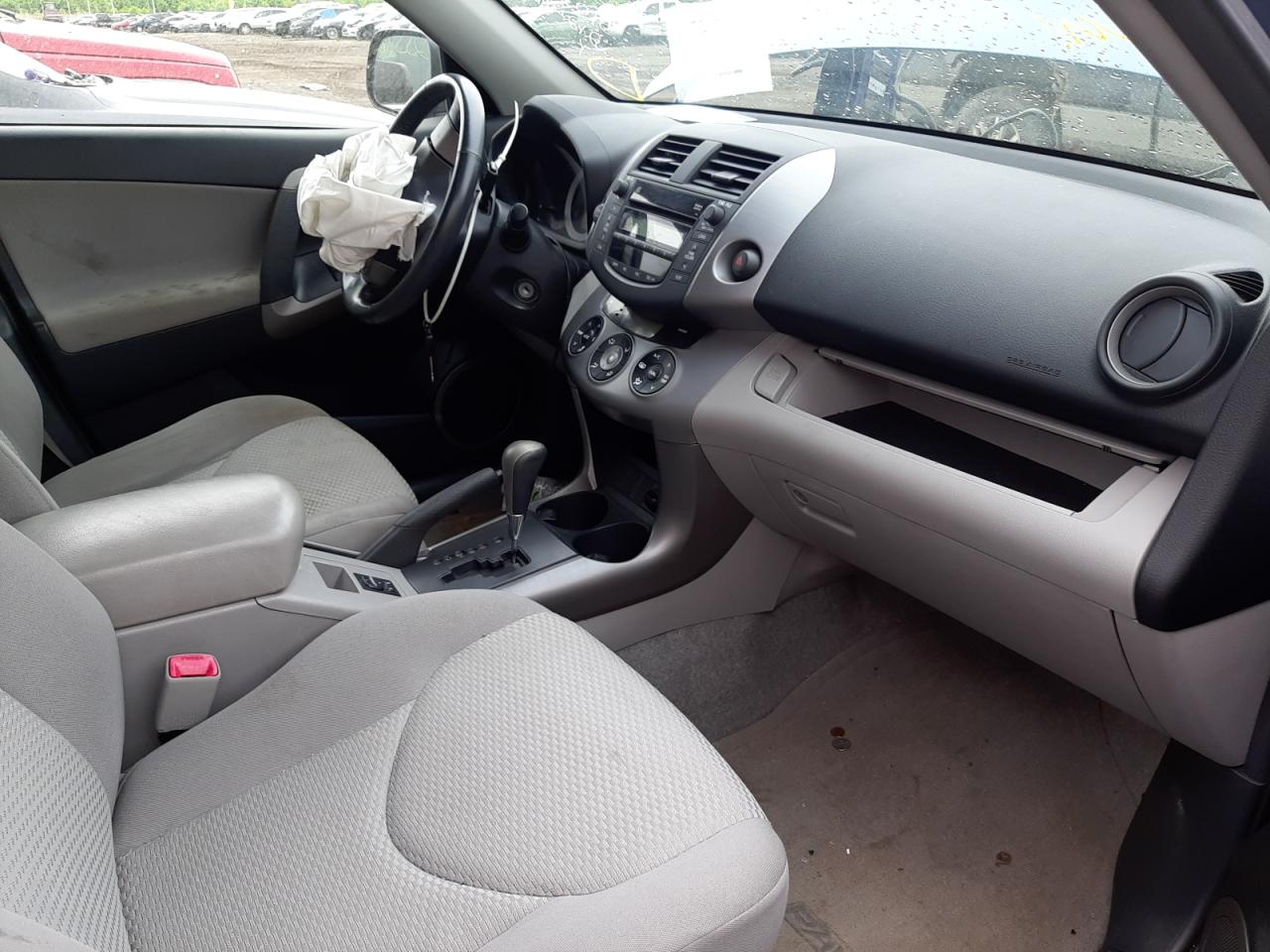 Photo 5 from auction – 2008 TOYOTA RAV4 LIMIT with VIN JTMBD31V685212490