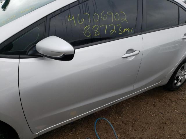 Photo 9 from auction – 2017 KIA FORTE LX with VIN 3KPFK4A77HE130268