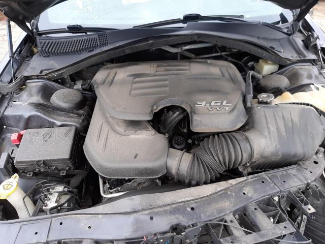 Photo 7 from auction – 2018 CHRYSLER 300 S with VIN 2C3CCAGG2JH117903