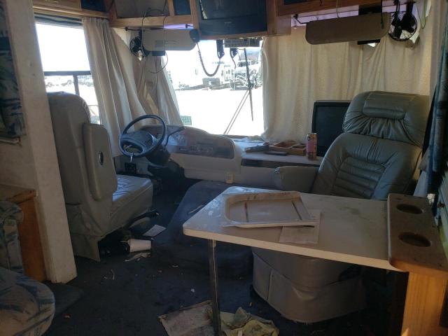 Photo 5 from auction – 1997 FORD MOTORHOME with VIN 3FCMF53G6VJA10866