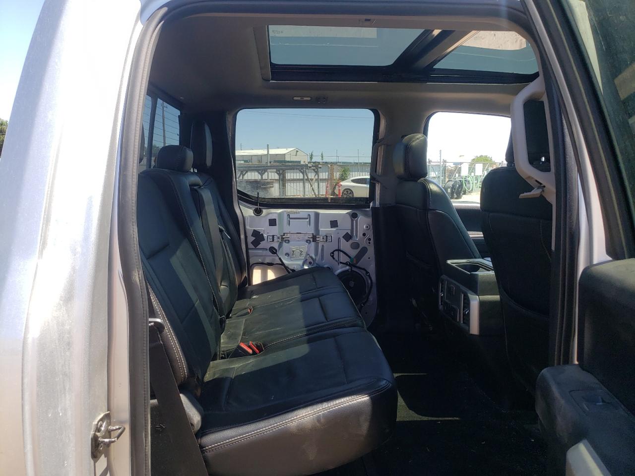 Photo 6 from auction – 2018 FORD F350 SUPER with VIN 1FT8W3BTXJEC07896