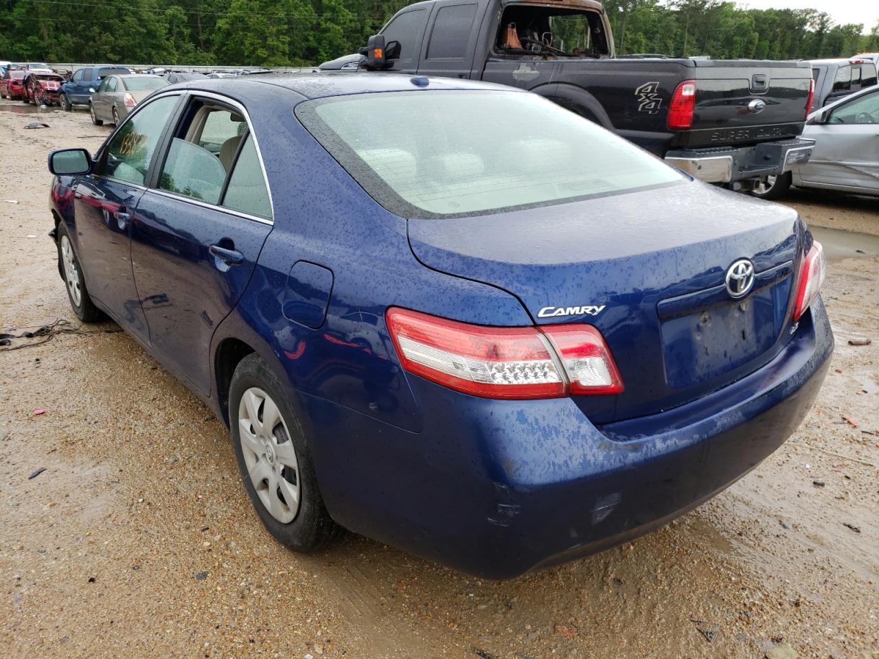Photo 3 from auction – 2011 TOYOTA CAMRY BASE with VIN 4T1BF3EK8BU765239