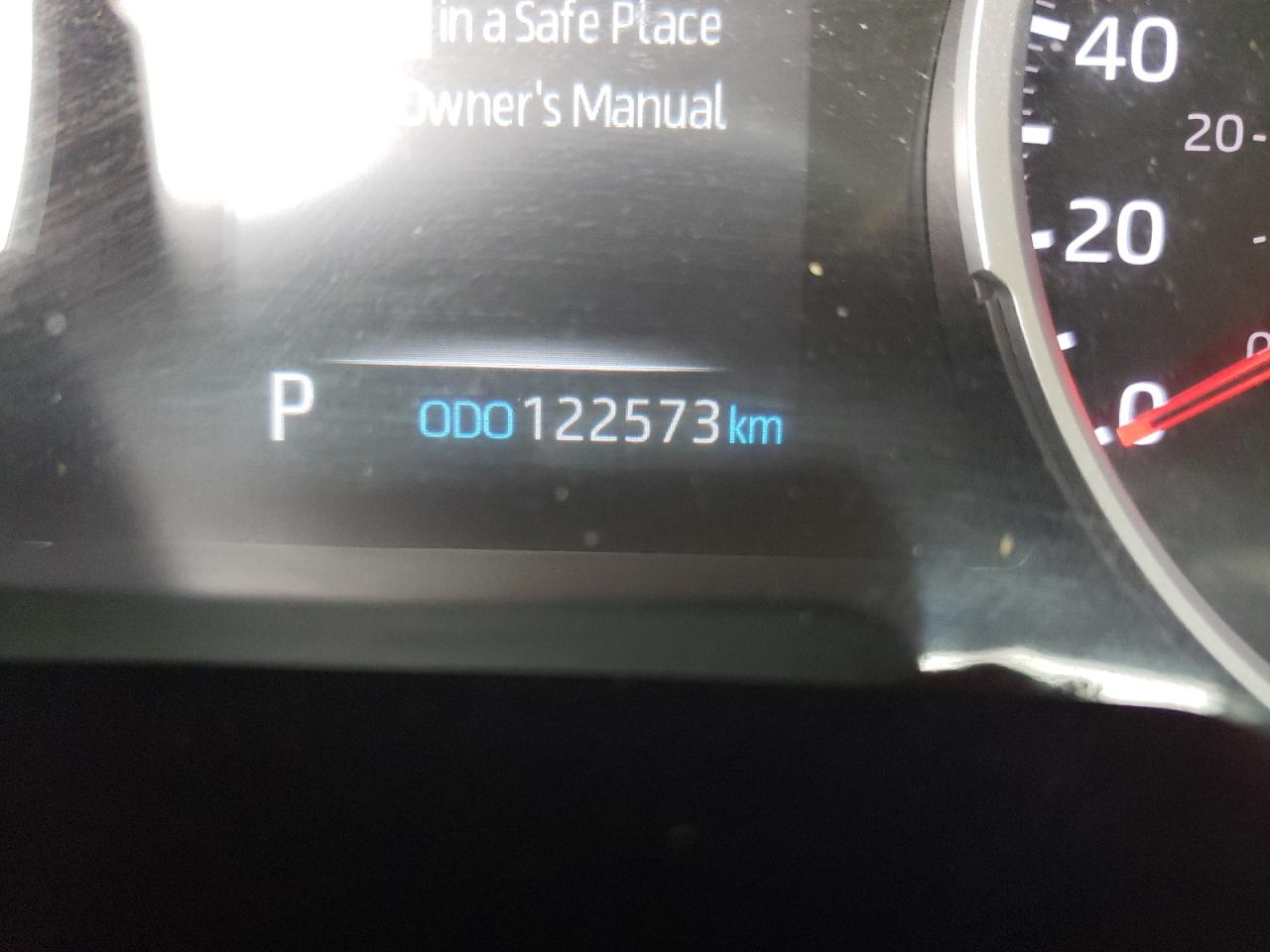 Photo 8 from auction – 2020 TOYOTA RAV4 LE with VIN 2T3B1RFV3LW099359