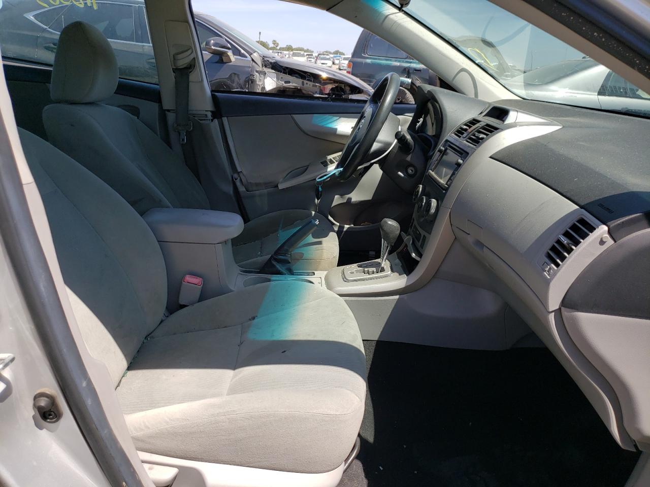 Photo 18 from auction – 2013 TOYOTA COROLLA BA with VIN 5YFBU4EE8DP176945