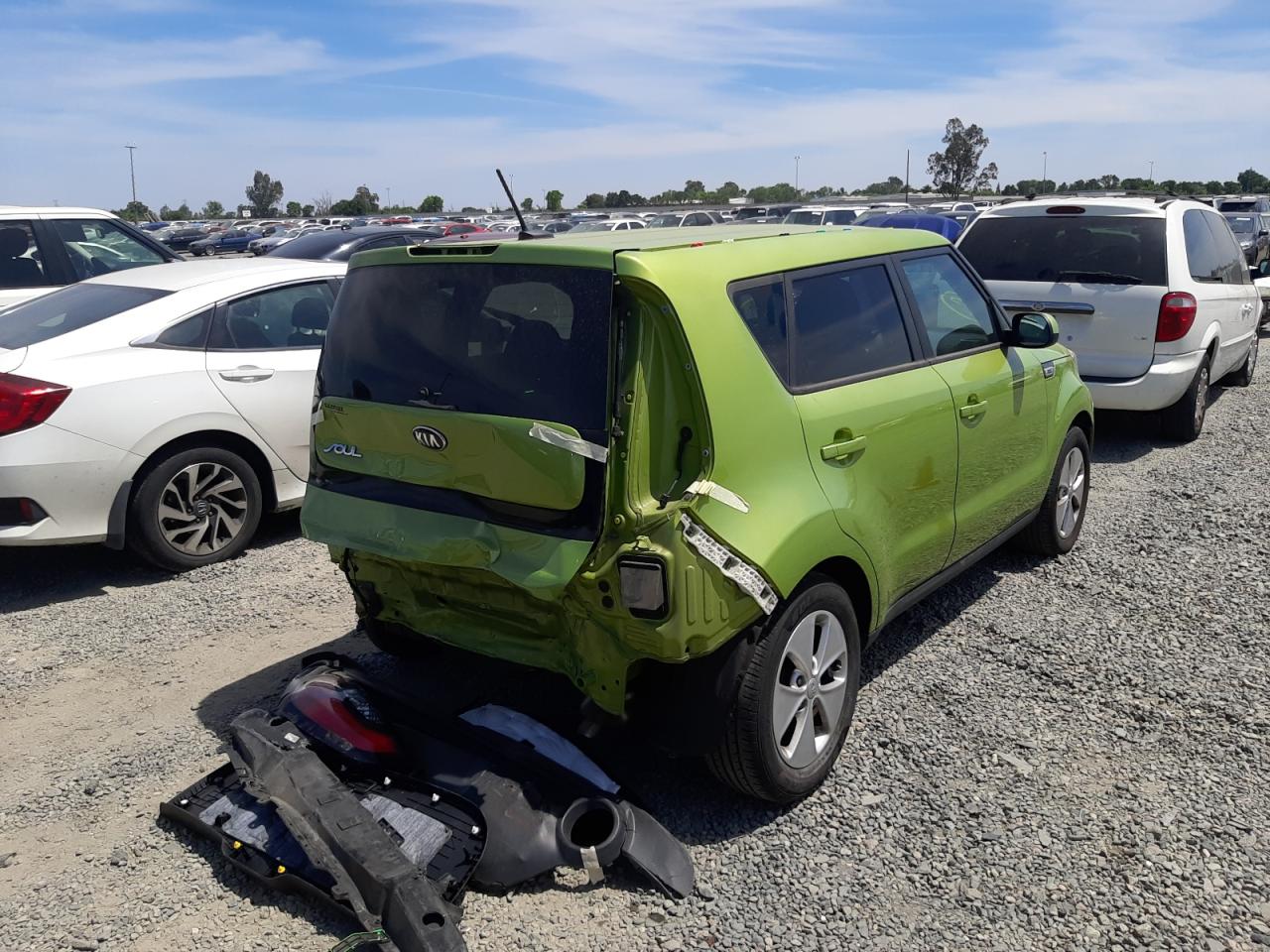 Photo 4 from auction – 2016 KIA SOUL with VIN KNDJN2A21G7861576