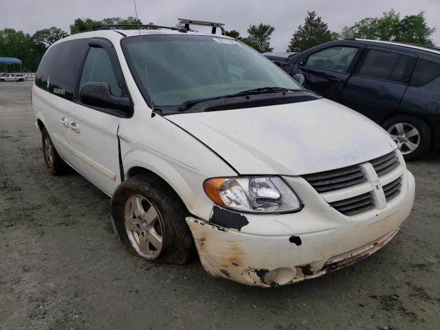 DODGE GRAND CARA 2005 with VIN 2D4GP44L15R550880 - Photo from auction