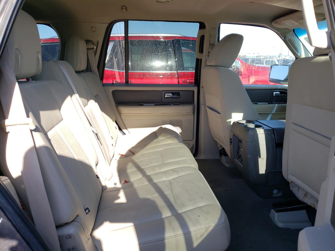Photo 6 from auction – 2010 FORD EXPEDITION with VIN 1FMJU1F58AEA71058