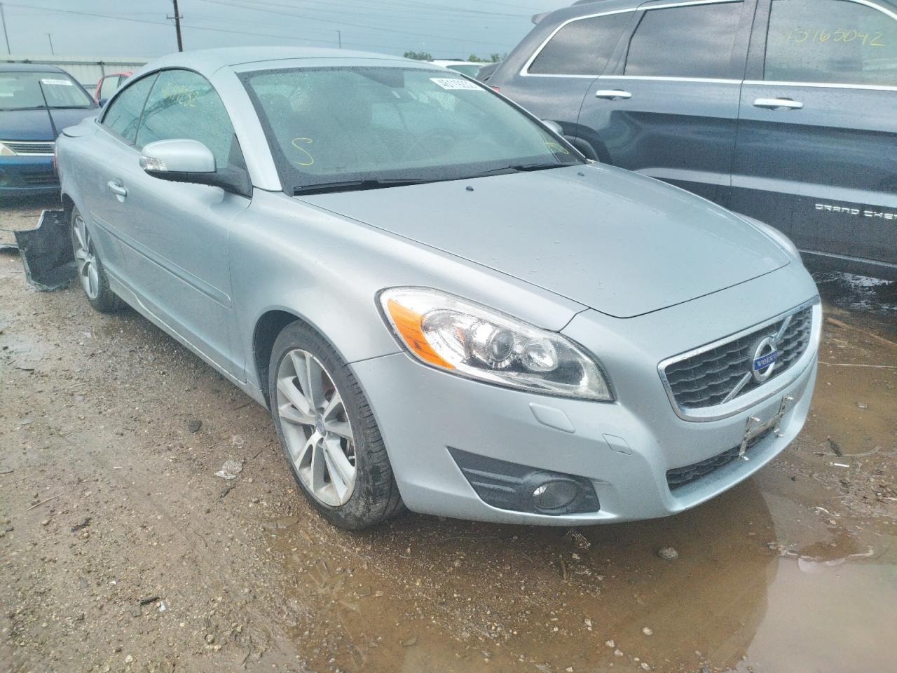 VOLVO C70 T5 2011 with VIN YV1672MCXBJ107926 - Photo from auction