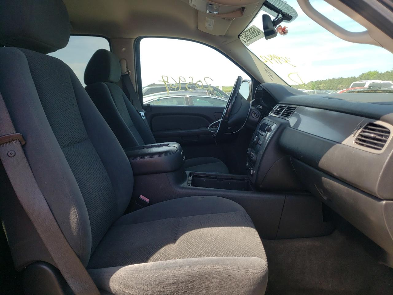 Photo 16 from auction – 2008 CHEVROLET AVALANCHE with VIN 3GNFK12368G309942