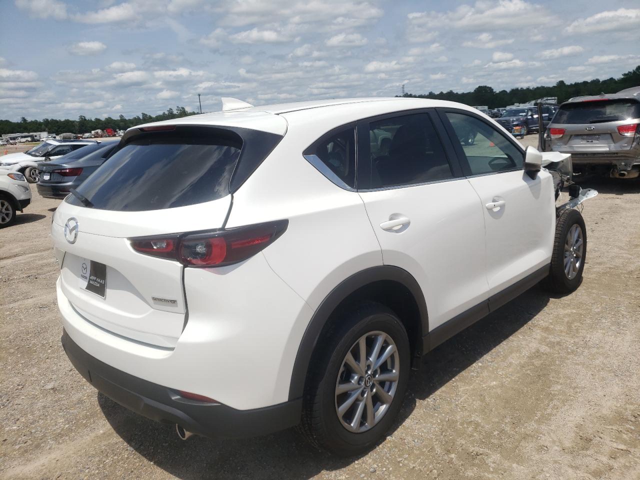 Photo 4 from auction – 2022 MAZDA CX-5 PREFE with VIN JM3KFBCM0N1585561