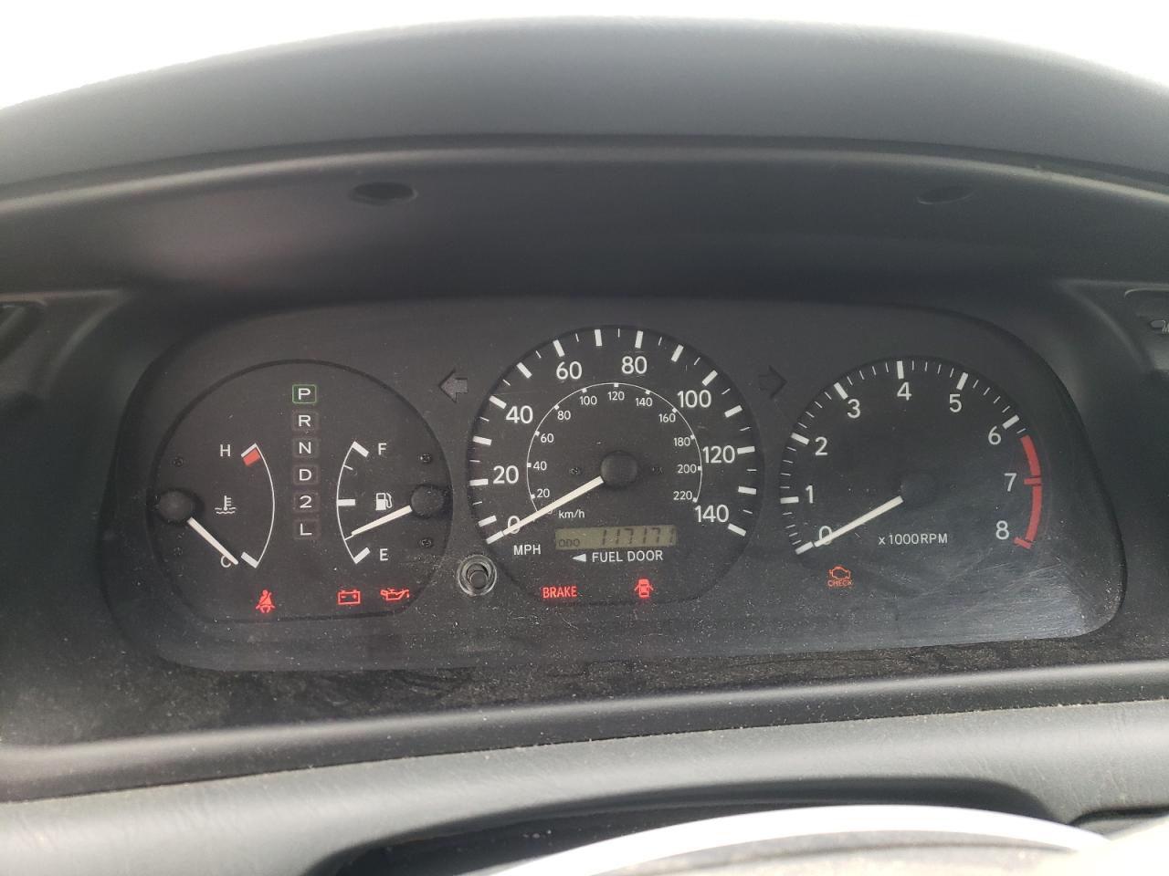 Photo 13 from auction – 2001 TOYOTA CAMRY CE with VIN 4T1BG22K41U022572