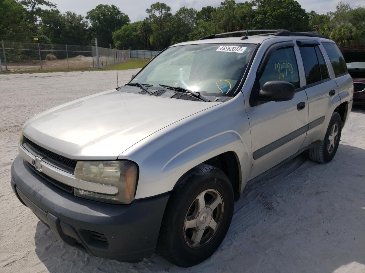 Photo 2 from auction – 2005 CHEVROLET TRAILBLAZE with VIN 1GNDT13S652167218