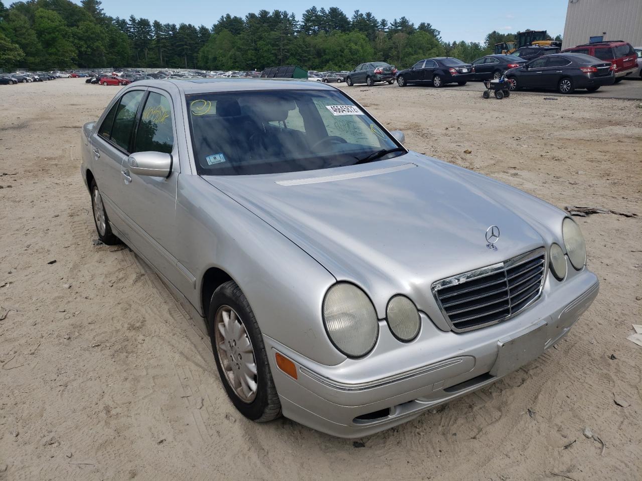 Photo 9 from auction – 2000 MERCEDES-BENZ E 320 4MAT with VIN WDBJF82J2YX036636