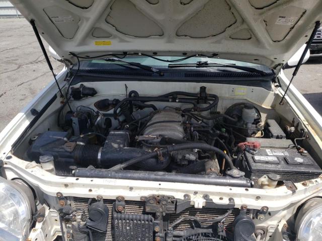 Photo 7 from auction – 2001 TOYOTA SEQUOIA SR with VIN 5TDBT44A31S002592