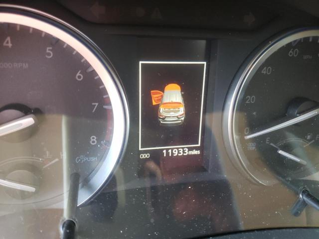 Photo 8 from auction – 2018 TOYOTA HIGHLANDER with VIN 5TDYZRFH5JS247829