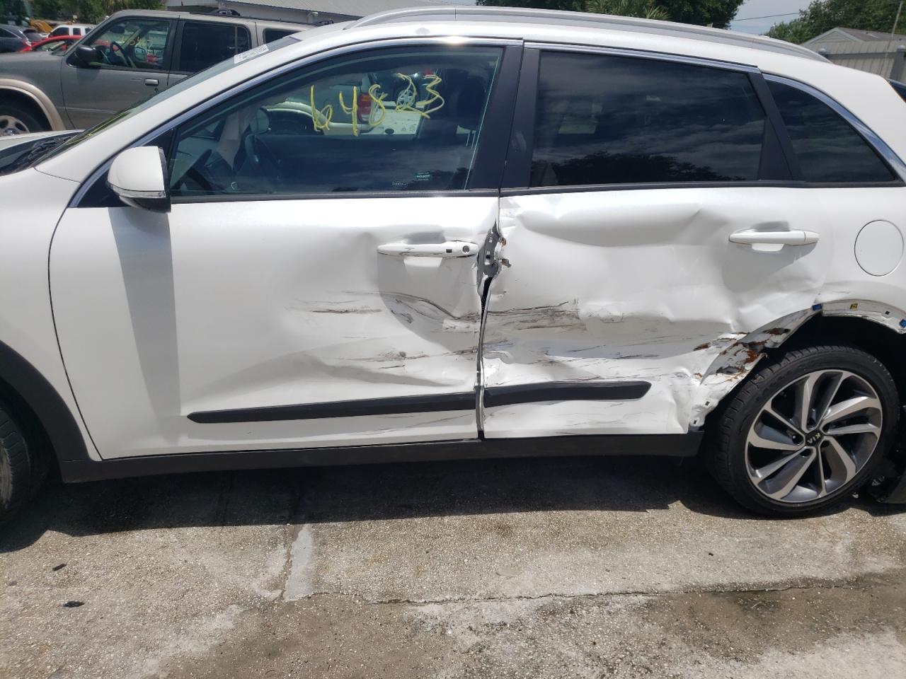 Photo 10 from auction – 2017 KIA NIRO EX TO with VIN KNDCE3LCXH5054913