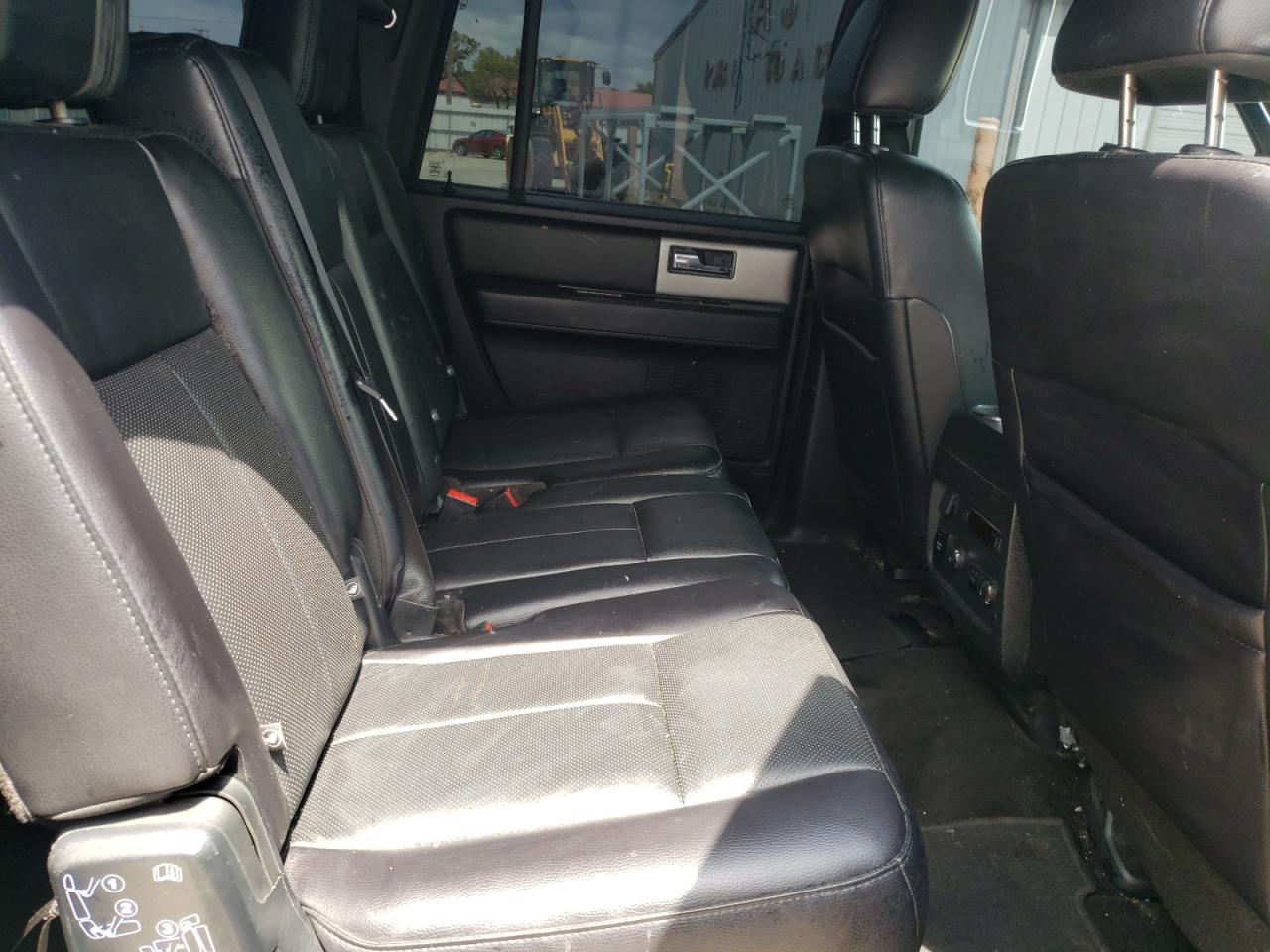 Photo 6 from auction – 2017 FORD EXPEDITION with VIN 1FMJK2AT4HEA14741
