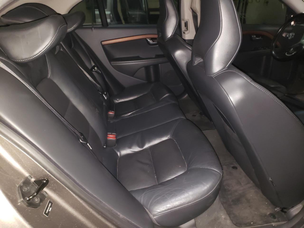 Photo 6 from auction – 2010 VOLVO S80 T6 with VIN YV1992AH2A1118375