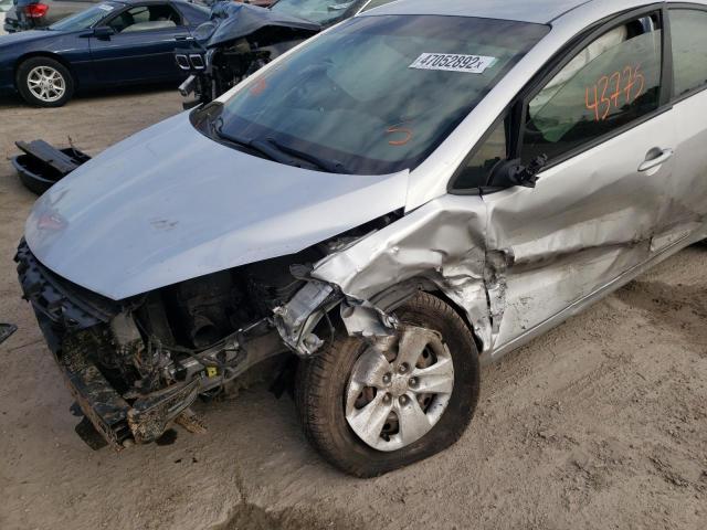 Photo 9 from auction – 2016 KIA FORTE LX with VIN KNAFK4A6XG5550301