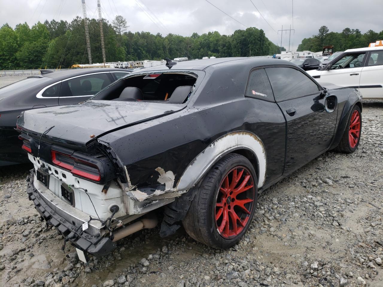 Photo 4 from auction – 2016 DODGE CHALLENGER with VIN 2C3CDZC94GH112228