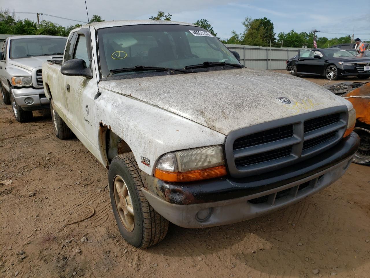 DODGE DAKOTA 2000 with VIN 1B7GG22X5YS573024 - Photo from auction