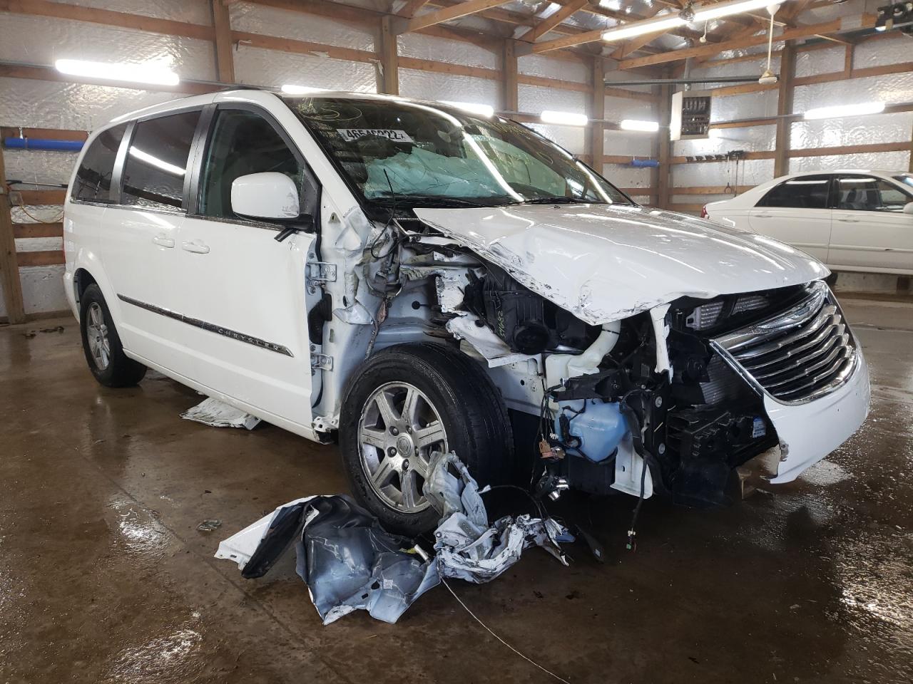 CHRYSLER TOWN & COU 2013 with VIN 2C4RC1BGXDR670150 - Photo from auction