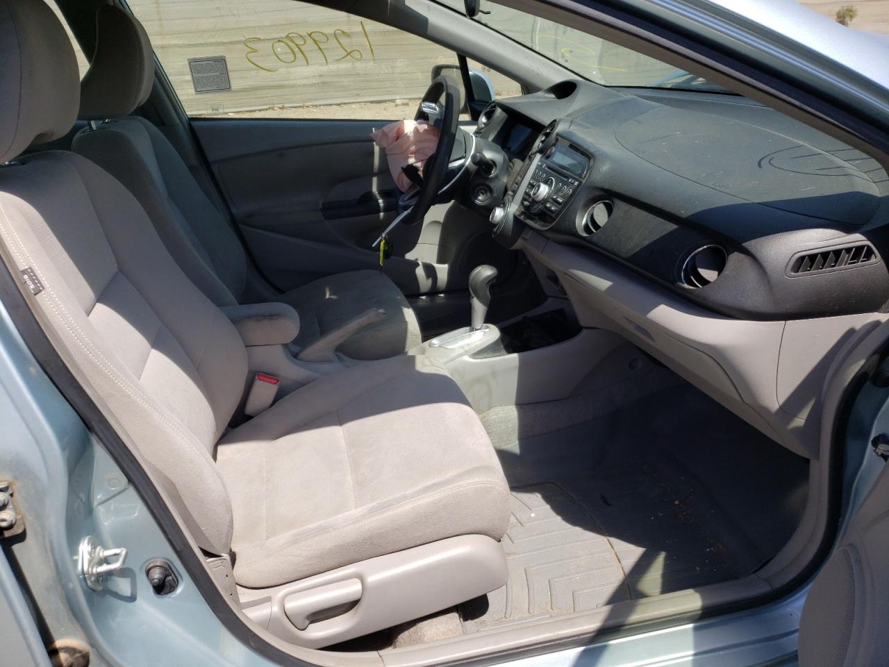 Photo 5 from auction – 2013 HONDA INSIGHT LX with VIN JHMZE2H51DS005754