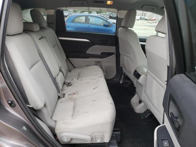 Photo 6 from auction – 2015 TOYOTA HIGHLANDER with VIN 5TDZARFHXFS013267