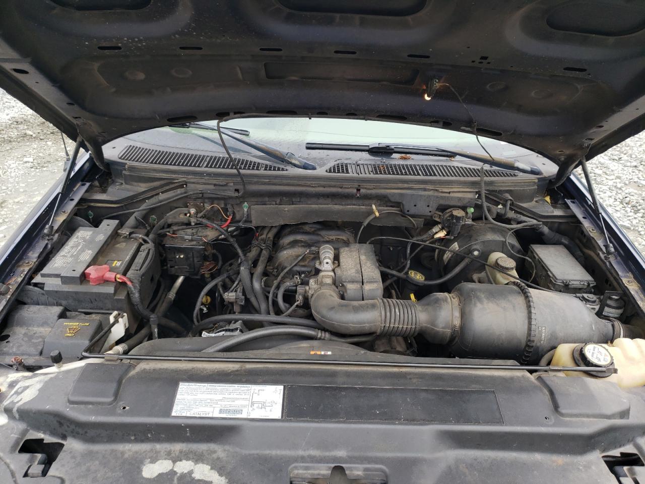 Photo 7 from auction – 2003 FORD F150 with VIN 1FTRX17203NA90953