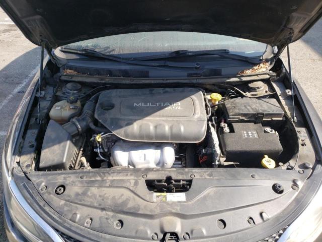 Photo 7 from auction – 2015 CHRYSLER 200 LIMITE with VIN 1C3CCCAB5FN655700