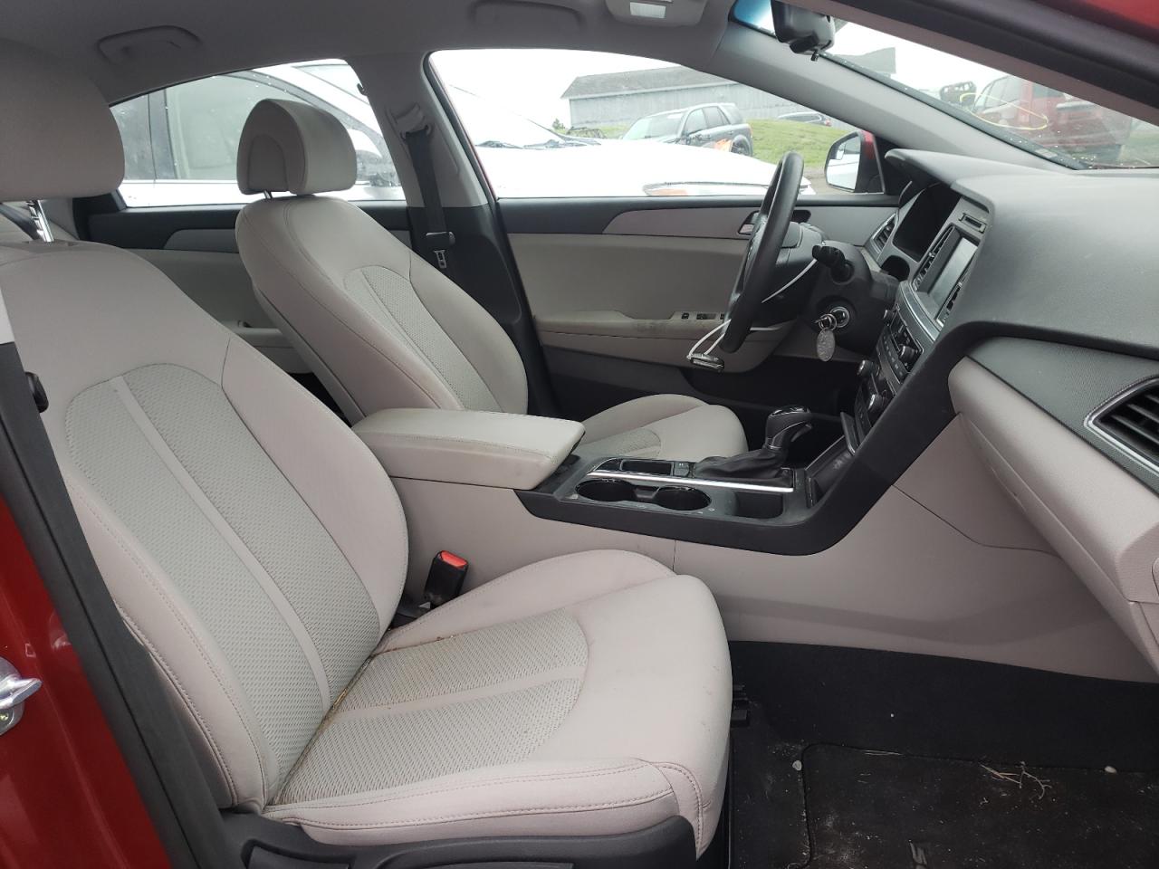 Photo 19 from auction – 2016 HYUNDAI SONATA SE with VIN 5NPE24AFXGH291193