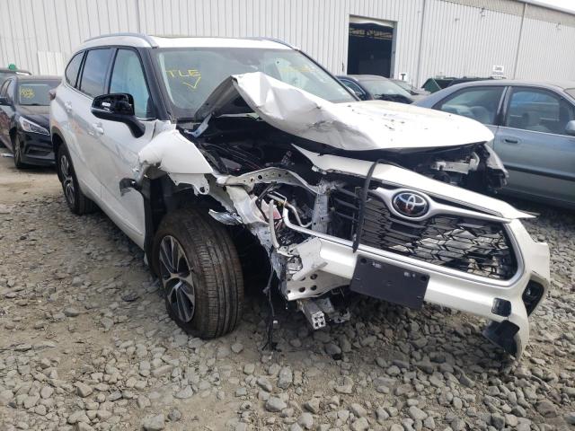 Photo 1 from auction – 2021 TOYOTA HIGHLANDER with VIN 5TDHZRBH5MS543430