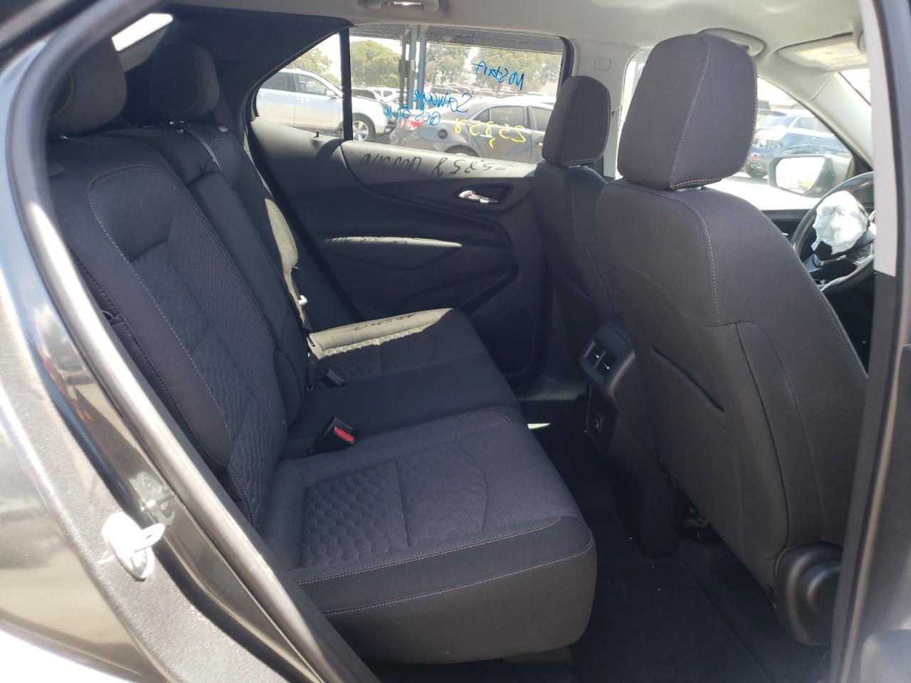 Photo 6 from auction – 2021 CHEVROLET EQUINOX LT with VIN 3GNAXUEV2ML389915