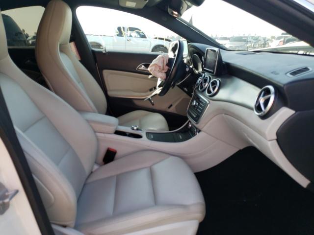Photo 5 from auction – 2014 MERCEDES-BENZ CLA 250 with VIN WDDSJ4EB4EN151933