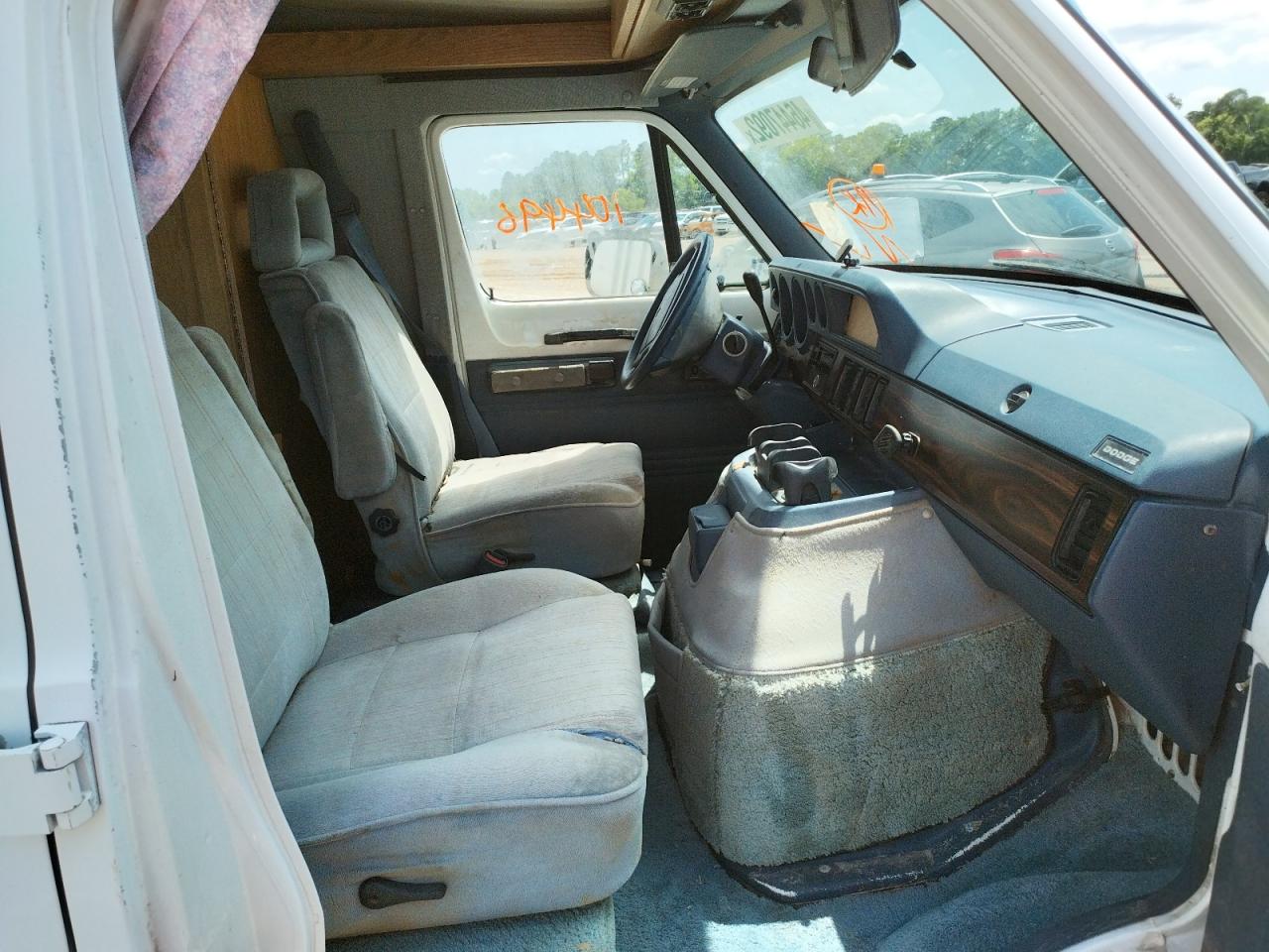 Photo 5 from auction – 1995 DODGE RAM VAN B3 with VIN 2B6KB31Y9SK559626