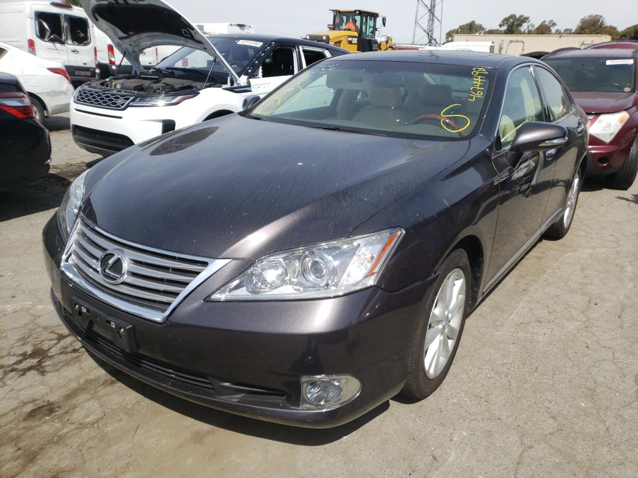 Photo 2 from auction – 2011 LEXUS ES 350 with VIN JTHBK1EG5B2444611