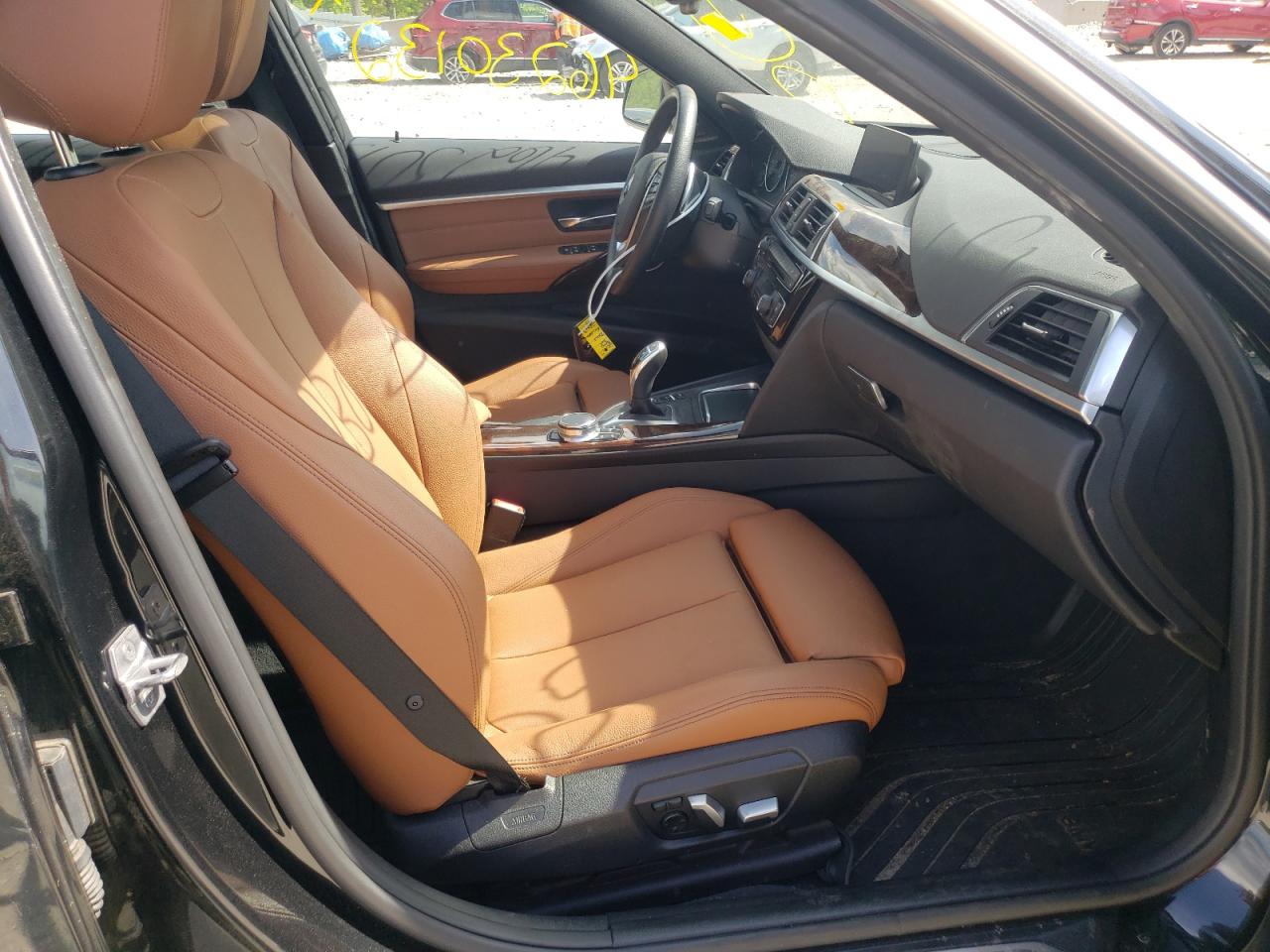 Photo 5 from auction – 2017 BMW 328 D XDRI with VIN WBA8F1C36HK825793
