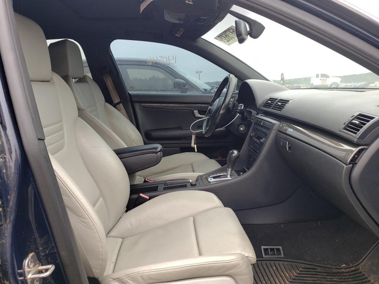 Photo 5 from auction – 2005 AUDI S4 with VIN WAUPL68E55A011860