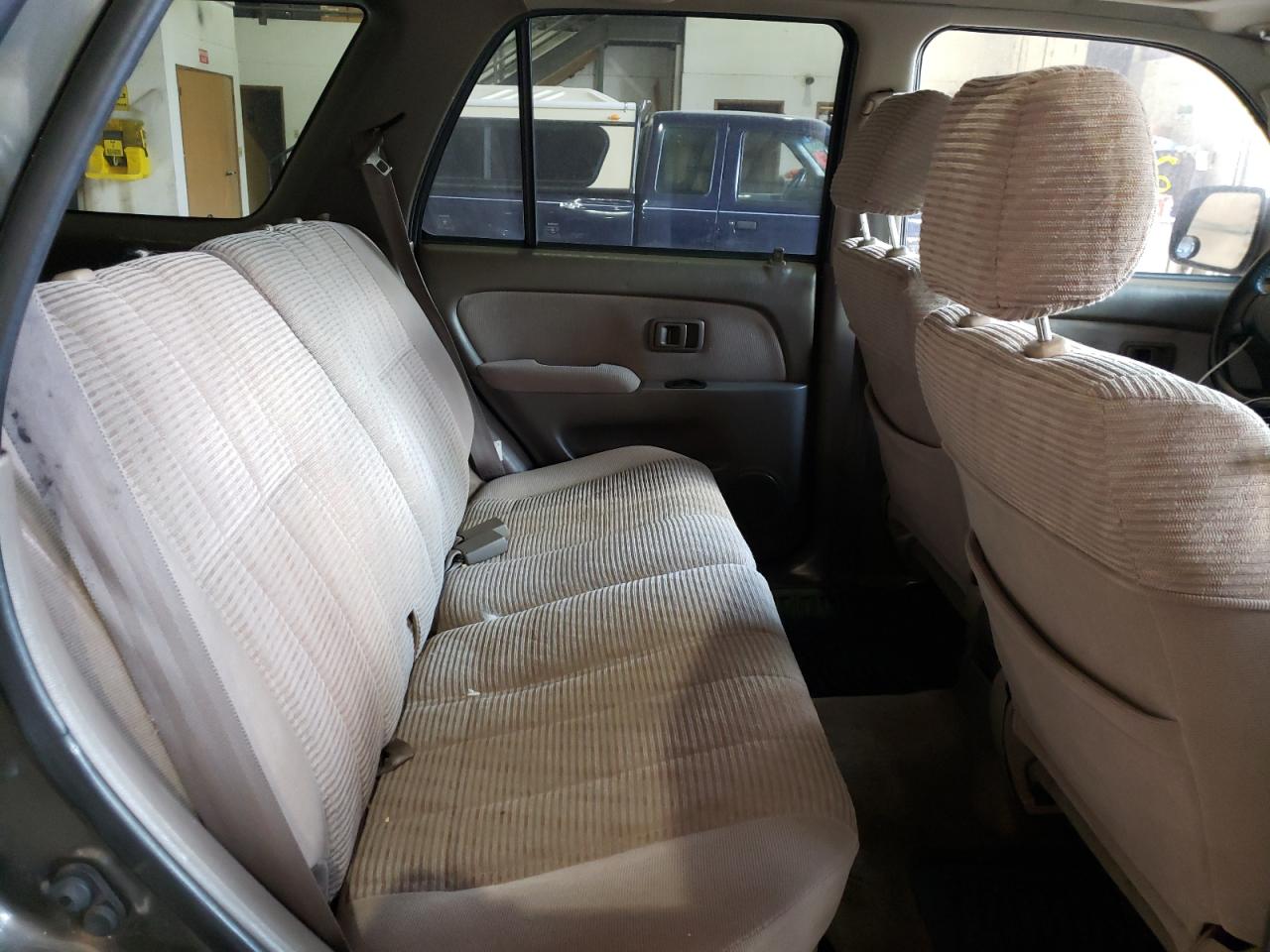 Photo 6 from auction – 1997 TOYOTA 4RUNNER SR with VIN JT3HN86R4V0130965