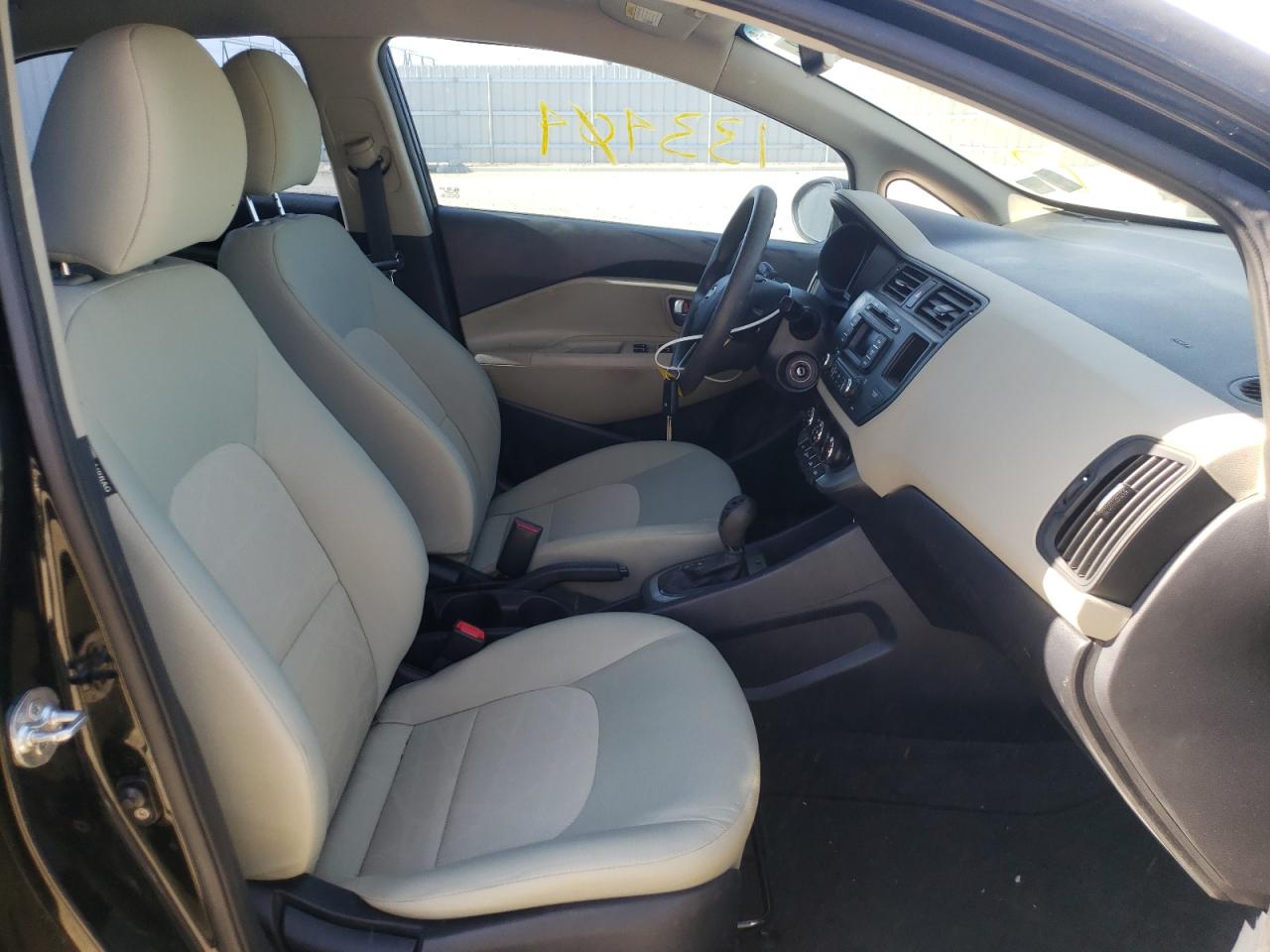 Photo 19 from auction – 2013 KIA RIO LX with VIN KNADM5A3XD6100652